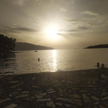 Guesthouse Wish Stari Grad  Exterior foto