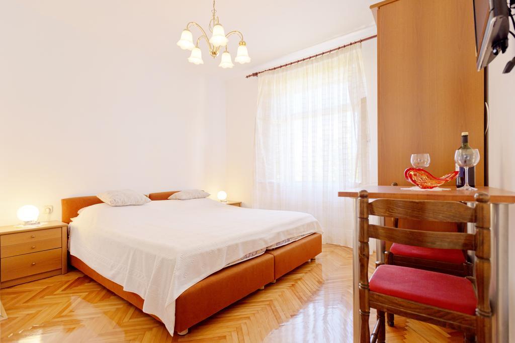 Guesthouse Wish Stari Grad  Zimmer foto