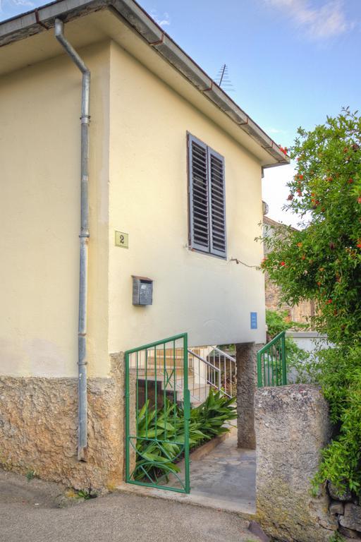 Guesthouse Wish Stari Grad  Exterior foto
