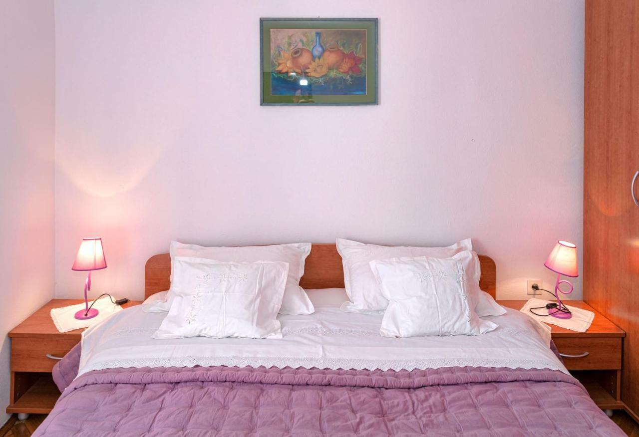 Guesthouse Wish Stari Grad  Exterior foto